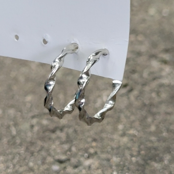 2 for $14! Silver Hoop Earrings NWOT - Picture 1 of 2